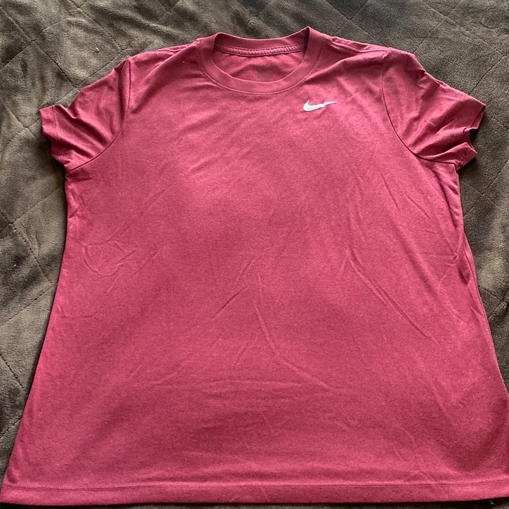 Woman’s Nike shirt